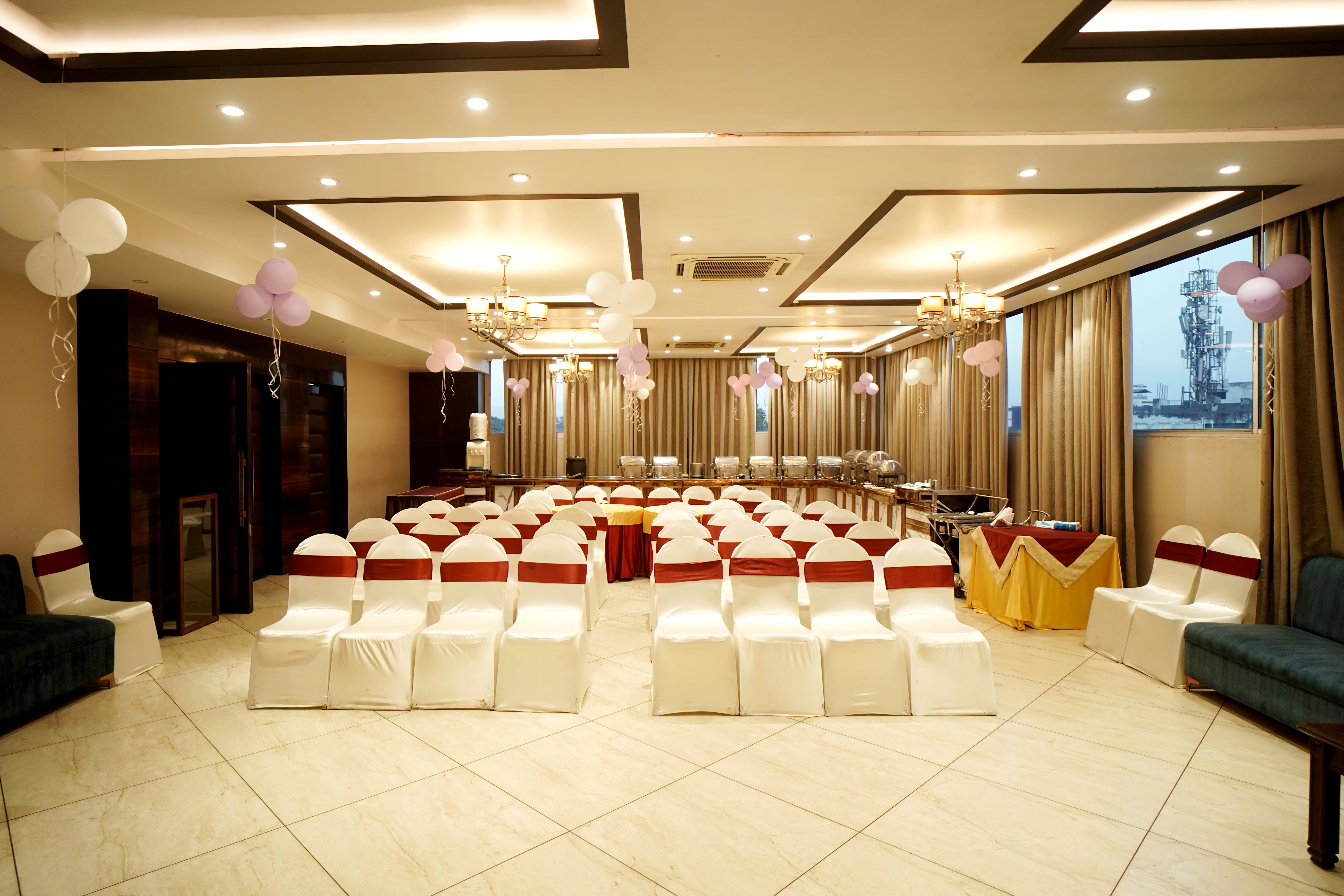 MEETINGS & CONFERENCES